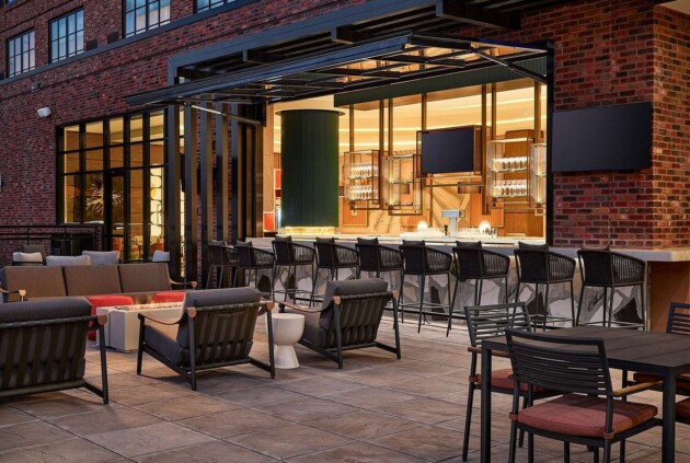 Lively Hotel Oak by Hilton