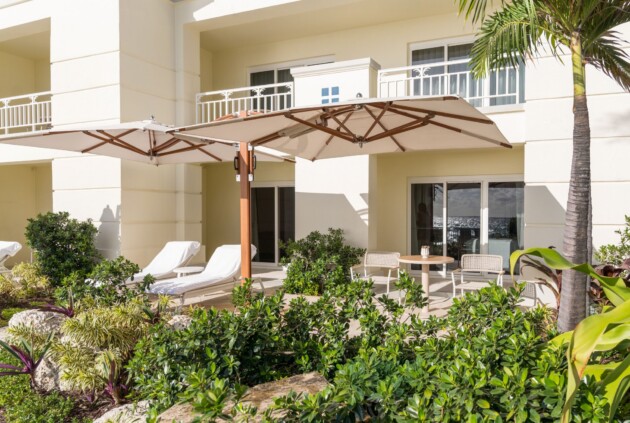 Eau Resort & Spa Luxury Palm Beach Resort